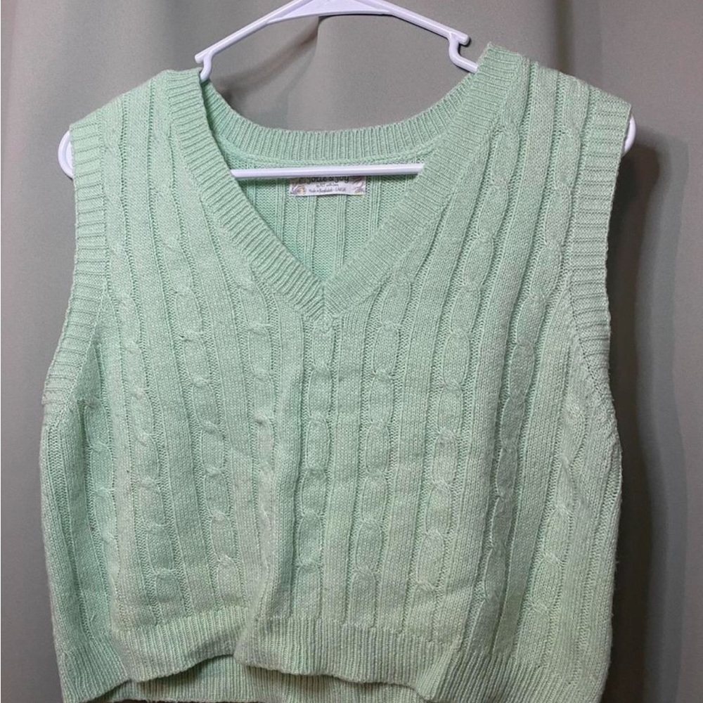 Cable-Knit V-Neck Sweater Vest - Mint Green